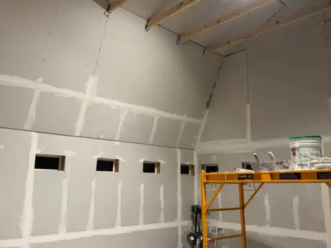 Drywall repair project 28