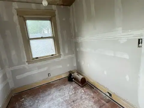 Drywall repair project 41