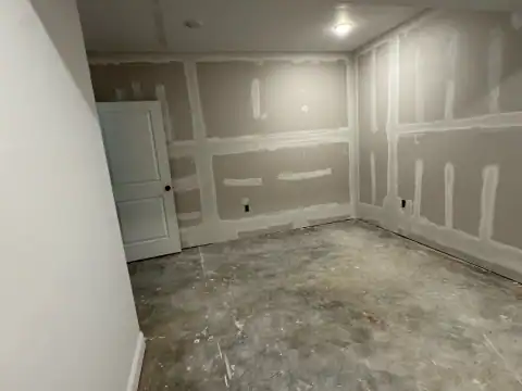 Drywall repair project 76