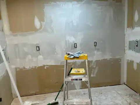 Drywall repair project 81
